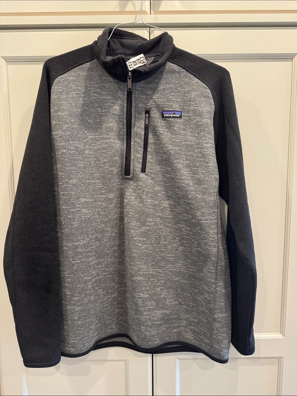 Patagonia Gray and Black Quarter-Zip Fleece Pullover